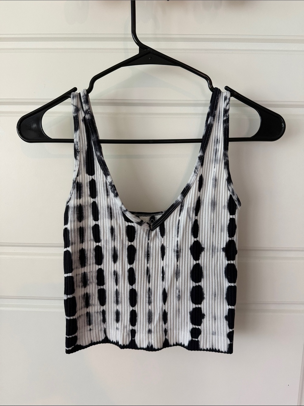 Ribbed Black & White Tie-Dye Crop Tank Top
